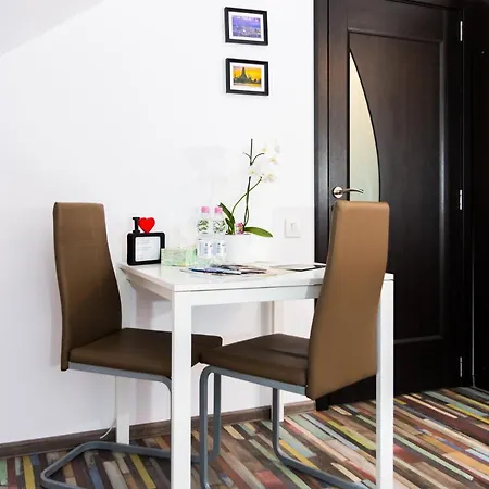 Bed & Breakfast De Mijloc *