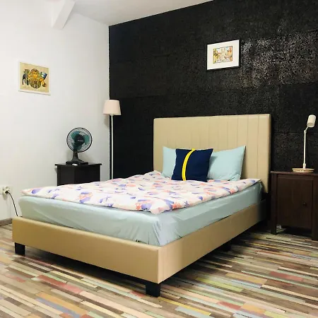 Bed & Breakfast De Mijloc Brasov